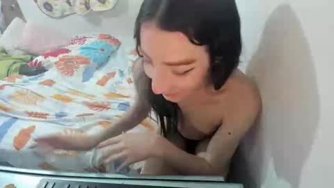 Snapshot of sweet_kitty_777 chatting on November 2025 04:48:02 AM sweet_kitty_777 online show from November 2025 04:48:02 AM