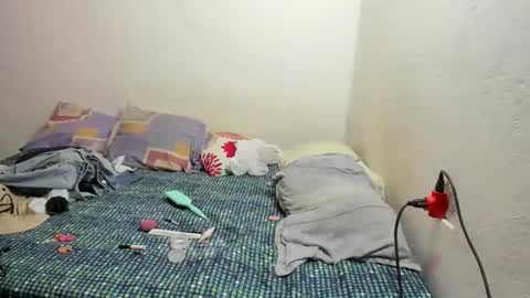 Snapshot of sweet_kitty_777 chatting on January 2026 05:42:01 AM sweet_kitty_777 online show from January 2026 05:42:01 AM