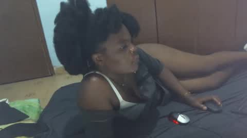 Snapshot of sweet_lilianah chatting on January 2025 08:33:01 PM sweet_lilianah online show from January 2025 08:33:01 PM