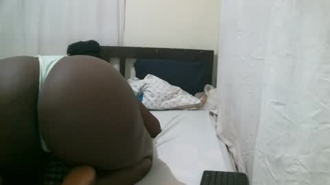 Snapshot of sweet_lilianah chatting on February 2025 03:00:02 AM sweet_lilianah online show from February 2025 03:00:02 AM