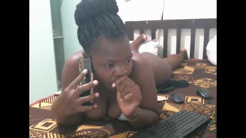 Snapshot of sweet_lilianah chatting on February 2025 03:15:01 AM sweet_lilianah online show from February 2025 03:15:01 AM