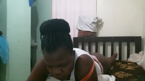 Snapshot of sweet_lilianah chatting on February 2025 03:39:02 AM sweet_lilianah online show from February 2025 03:39:02 AM