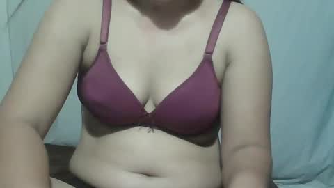 sweet_lily0613 online show from March 2025 06:27:01 AM