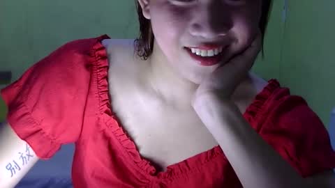 Snapshot of sweet_luna_26 chatting on October 2025 10:49:01 AM Sweet online show from October 2025 10:49:01 AM