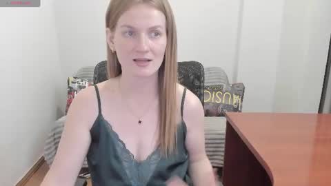 Snapshot of sweet_melody_of_ur_heart chatting on June 2026 03:14:02 PM Mila online show from June 2026 03:14:02 PM