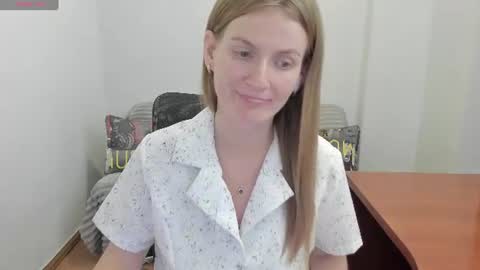 Snapshot of sweet_melody_of_ur_heart chatting on July 2026 04:29:02 PM Mila online show from July 2026 04:29:02 PM