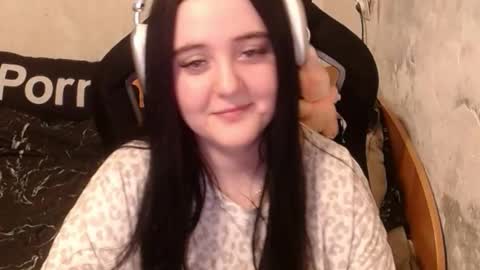 sweet_my_dream online show from October 2025 01:12:01 PM