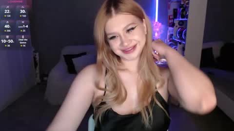 sweet_nicole_333 online show from March 2026 03:26:01 PM