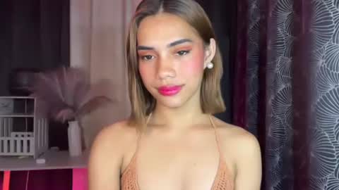 sweet_nikki03 online show from November 2025 03:25:02 PM