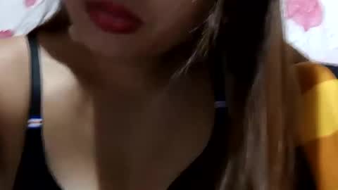 Snapshot of sweet_nina4uxx chatting on December 2024 06:28:02 AM Nina online show from December 2024 06:28:02 AM