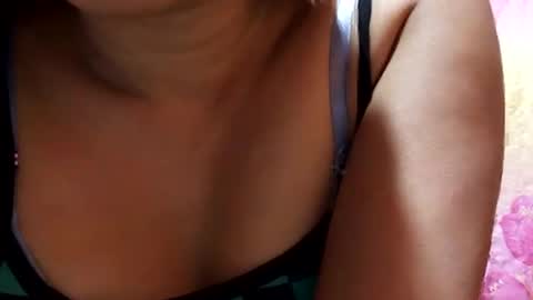 Snapshot of sweet_nina4uxx chatting on January 2025 01:58:02 AM Nina online show from January 2025 01:58:02 AM