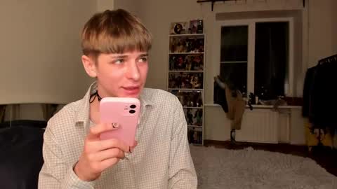 kira online show from January 2025 07:41:02 PM