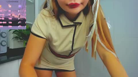 Snapshot of sweet_sabriina chatting on June 2026 02:16:02 PM Sabina online show from June 2026 02:16:02 PM