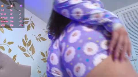 Sammy Lauren online show from February 2025 06:58:02 AM