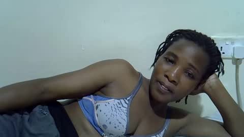 Snapshot of sweet_shari chatting on December 2025 07:42:02 PM Princess shari online show from December 2025 07:42:02 PM