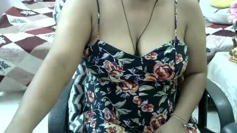 Snapshot of sweet_shivani chatting on June 2026 05:10:01 AM sweet_shivani online show from June 2026 05:10:01 AM