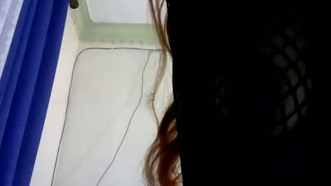 Snapshot of sweet_strawberina chatting on June 2026 10:38:01 AM sweet_strawberina online show from June 2026 10:38:01 AM