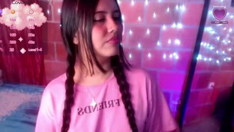 Snapshot of sweet_susy999 chatting on February 2025 08:05:01 PM susy 222 online show from February 2025 08:05:01 PM