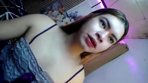 sweet_trexie online show from December 2025 01:22:02 AM