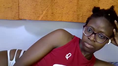 Snapshot of sweet_zarah chatting on March 2026 06:47:02 PM sweet_zarah online show from March 2026 06:47:02 PM