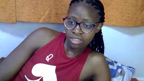 Snapshot of sweet_zarah chatting on March 2026 05:14:02 AM sweet_zarah online show from March 2026 05:14:02 AM