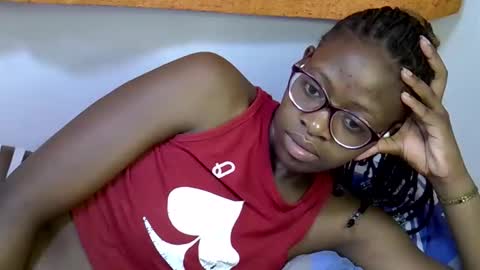 Snapshot of sweet_zarah chatting on March 2026 02:28:01 AM sweet_zarah online show from March 2026 02:28:01 AM
