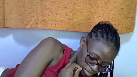 Snapshot of sweet_zarah chatting on March 2026 09:24:02 AM sweet_zarah online show from March 2026 09:24:02 AM