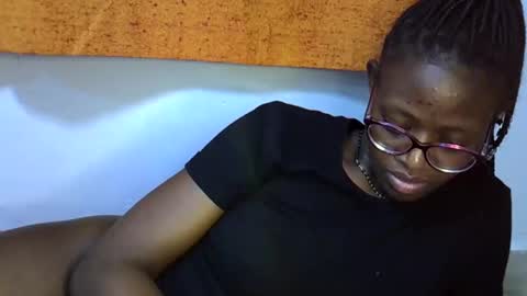 Snapshot of sweet_zarah chatting on March 2026 05:07:01 PM sweet_zarah online show from March 2026 05:07:01 PM