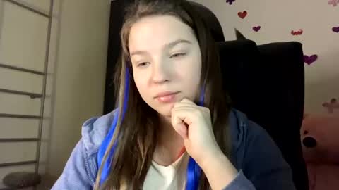 Snapshot of sweetalissa18 chatting on December 2024 10:43:02 PM sweetalissa18 online show from December 2024 10:43:02 PM