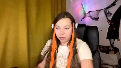 Snapshot of sweetalissa18 chatting on October 2025 03:19:01 PM sweetalissa18 online show from October 2025 03:19:01 PM