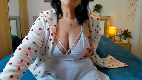 Snapshot of sweetangell69_ chatting on January 2026 04:14:01 AM Viorica online show from January 2026 04:14:01 AM