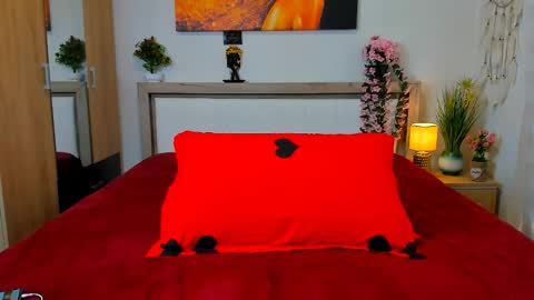 Snapshot of sweetangell69_ chatting on February 2026 06:22:01 AM Viorica online show from February 2026 06:22:01 AM