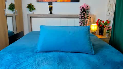 Snapshot of sweetangell69_ chatting on February 2026 06:19:02 AM Viorica online show from February 2026 06:19:02 AM