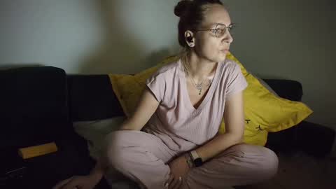 Ania online show from March 2025 10:45:02 PM