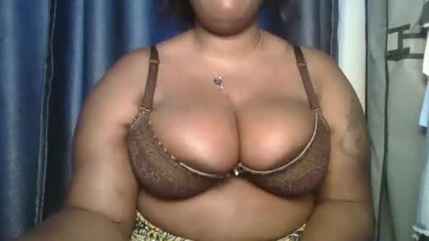Snapshot of sweetbaby46 chatting on December 2024 05:39:02 AM sweetbaby46 online show from December 2024 05:39:02 AM