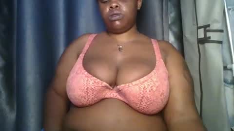 Snapshot of sweetbaby46 chatting on December 2024 04:23:02 AM sweetbaby46 online show from December 2024 04:23:02 AM