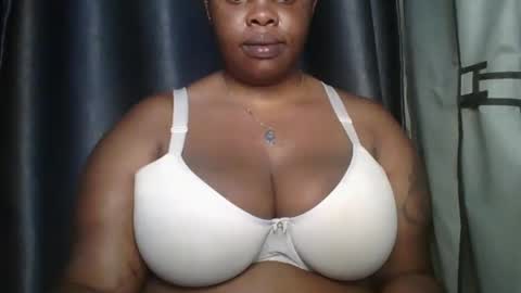 Snapshot of sweetbaby46 chatting on December 2024 03:39:01 AM sweetbaby46 online show from December 2024 03:39:01 AM
