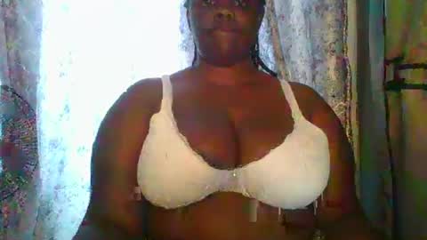 Snapshot of sweetbaby46 chatting on January 2025 09:43:02 AM sweetbaby46 online show from January 2025 09:43:02 AM