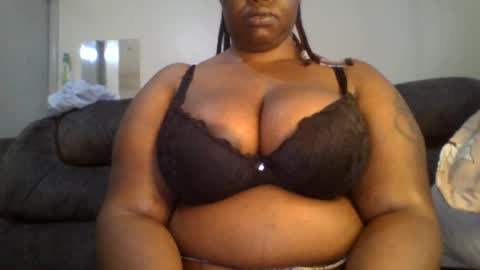 Snapshot of sweetbaby46 chatting on January 2025 07:04:02 AM sweetbaby46 online show from January 2025 07:04:02 AM