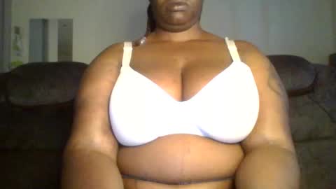 Snapshot of sweetbaby46 chatting on January 2025 02:57:01 PM sweetbaby46 online show from January 2025 02:57:01 PM