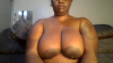 Snapshot of sweetbaby46 chatting on February 2025 02:49:02 AM sweetbaby46 online show from February 2025 02:49:02 AM