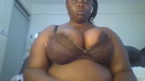 Snapshot of sweetbaby46 chatting on September 2025 07:29:01 AM sweetbaby46 online show from September 2025 07:29:01 AM