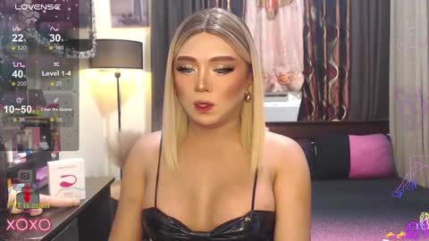 Snapshot of sweetbella118 chatting on December 2024 07:54:02 AM bella online show from December 2024 07:54:02 AM