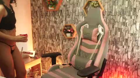 Salom independent model online show from July 2026 07:53:01 PM