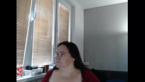 Sweetboobs85h online show from June 2026 07:41:02 AM
