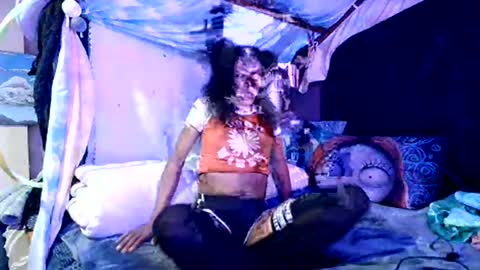 Snapshot of sweetcarimilla83 chatting on January 2025 04:19:01 AM Jillian online show from January 2025 04:19:01 AM