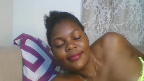 Snapshot of sweetdarkskin chatting on July 2026 12:37:02 AM CLARIS online show from July 2026 12:37:02 AM