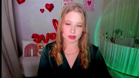 sweetdaylight online show from February 2026 06:48:01 PM