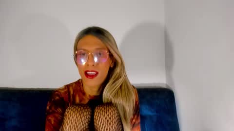 Amelia online show from October 2025 11:44:02 AM