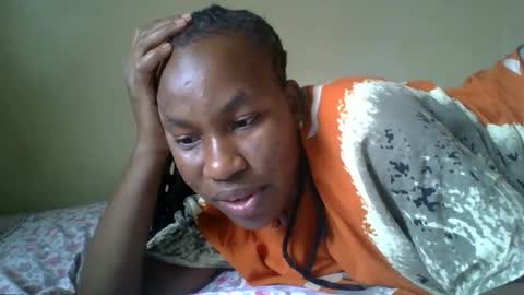 sweetdiva2012 online show from February 2026 05:35:01 AM